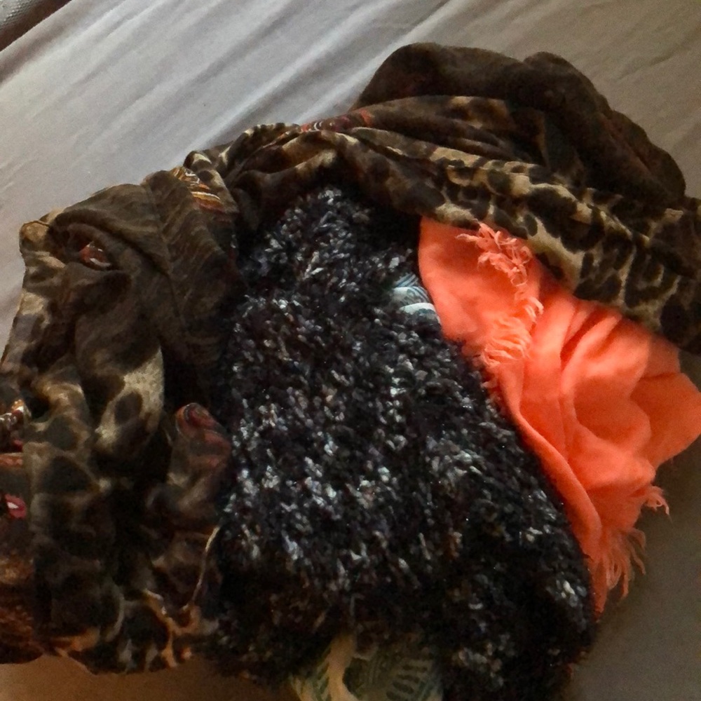 5 bohemian scarves🧣